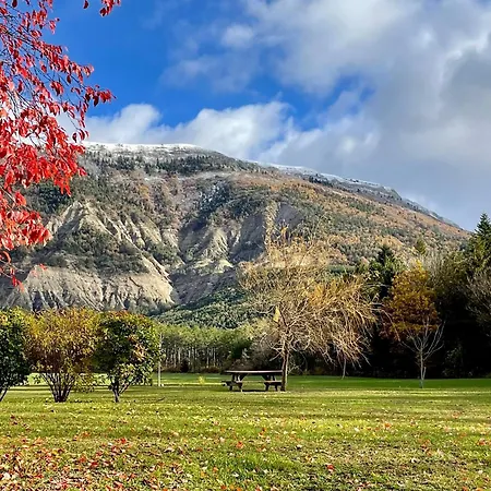 Glamping At La Source Luxussátor Saint-Pierre-d'Argençon