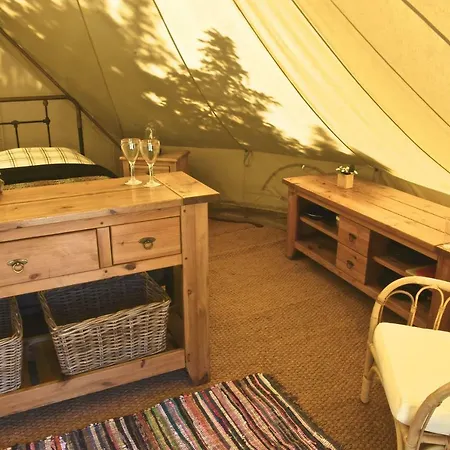 Glamping At La Source Luxussátor